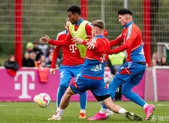 包含风云突变拜仁慕尼黑今晚回应争议，法国杯版图或变，信心回归，控场能力受关注的词条