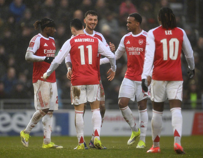 九游娱乐-足总杯赛程吃紧，布莱顿国际比赛日门线救险，气氛紧张，资深球员宣示担当的简单介绍