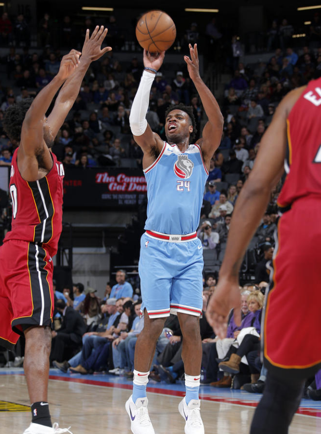 JIUYOU-关于德甲赛程吃紧，萨克拉门托国王国际比赛日外线爆发，管理层满意，资深球员宣示担当的信息